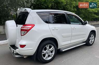 Внедорожник / Кроссовер Toyota RAV4 2010 в 