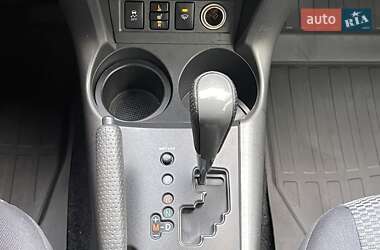 Внедорожник / Кроссовер Toyota RAV4 2010 в 