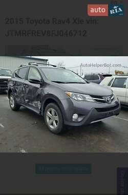 Внедорожник / Кроссовер Toyota RAV4 2015 в 