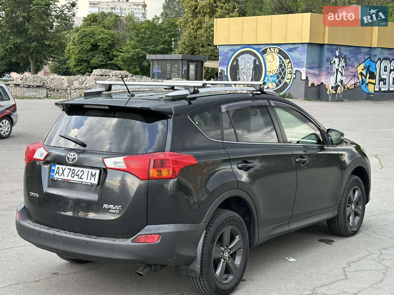 Внедорожник / Кроссовер Toyota RAV4 2015 в Харькове