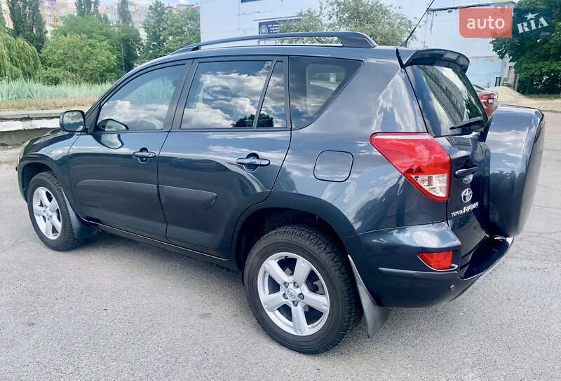 Позашляховик / Кросовер Toyota RAV4 2008 в Києві