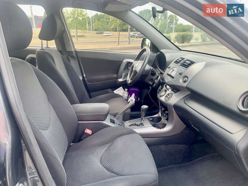 Позашляховик / Кросовер Toyota RAV4 2008 в Києві