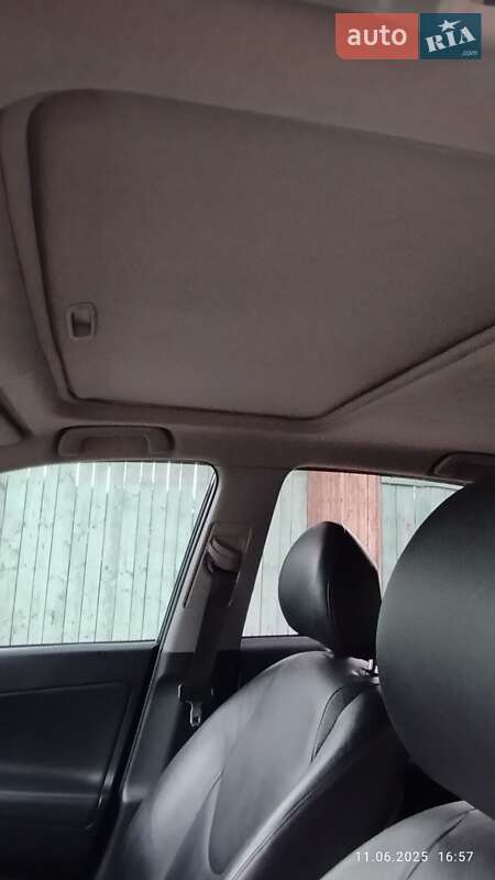 Позашляховик / Кросовер Toyota RAV4 2007 в Житомирі