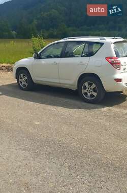 Позашляховик / Кросовер Toyota RAV4 2009 в 