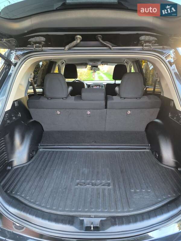 Позашляховик / Кросовер Toyota RAV4 2018 в Одесі