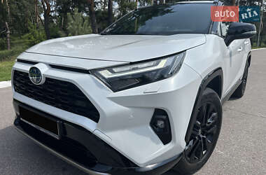 Внедорожник / Кроссовер Toyota RAV4 2024 в Киеве