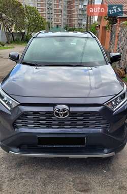 Позашляховик / Кросовер Toyota RAV4 2019 в Черкасах