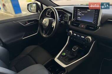 Внедорожник / Кроссовер Toyota RAV4 2022 в 