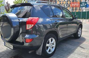 Внедорожник / Кроссовер Toyota RAV4 2008 в 