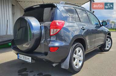 Внедорожник / Кроссовер Toyota RAV4 2008 в 