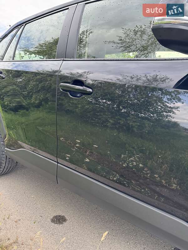 Позашляховик / Кросовер Toyota RAV4 2021 в Києві фото 40 Позашляховик / Кросовер Toyota RAV4 2021 в Києві