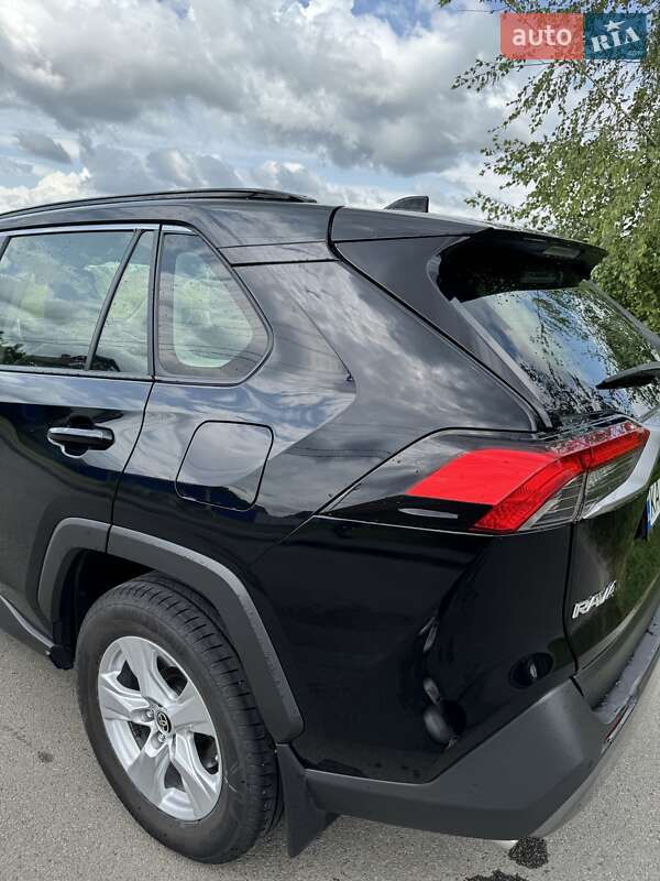 Позашляховик / Кросовер Toyota RAV4 2021 в Києві фото 44 Позашляховик / Кросовер Toyota RAV4 2021 в Києві