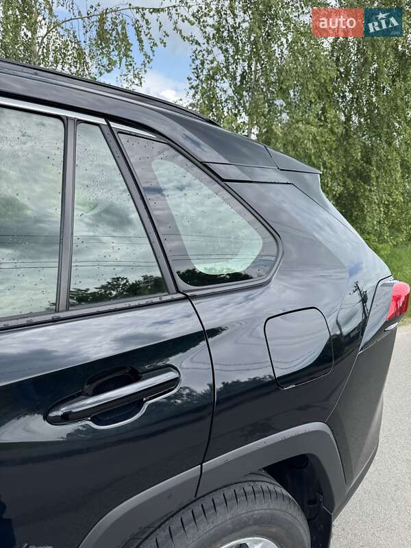 Позашляховик / Кросовер Toyota RAV4 2021 в Києві фото 48 Позашляховик / Кросовер Toyota RAV4 2021 в Києві