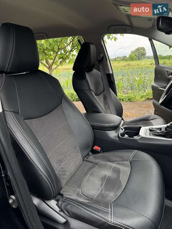 Позашляховик / Кросовер Toyota RAV4 2021 в Києві фото 66 Позашляховик / Кросовер Toyota RAV4 2021 в Києві