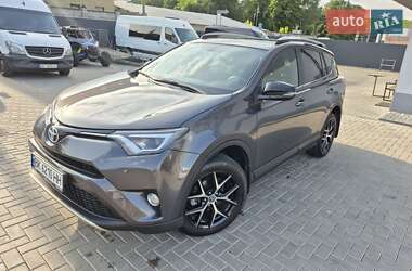Внедорожник / Кроссовер Toyota RAV4 2016 в Ровно