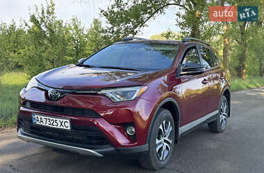 Позашляховик / Кросовер Toyota RAV4 2018 в Києві