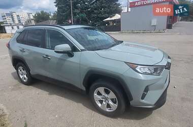 Позашляховик / Кросовер Toyota RAV4 2019 в Харкові