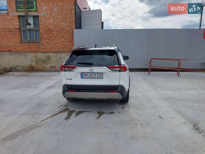 Внедорожник / Кроссовер Toyota RAV4 2022 в Сумах