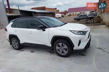 Внедорожник / Кроссовер Toyota RAV4 2022 в Сумах