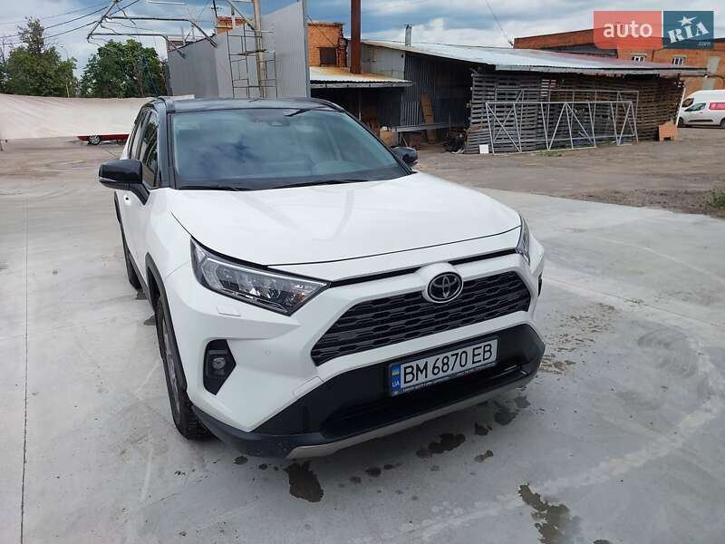 Внедорожник / Кроссовер Toyota RAV4 2022 в Сумах