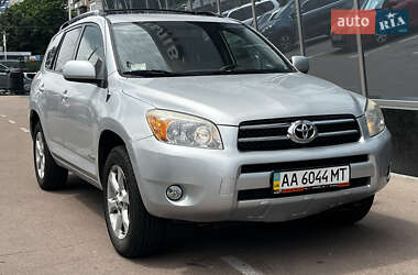 Внедорожник / Кроссовер Toyota RAV4 2007 в Киеве