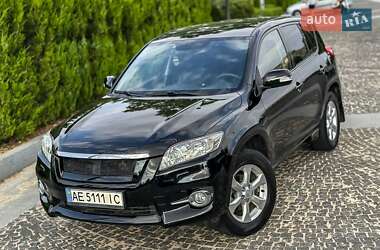 Внедорожник / Кроссовер Toyota RAV4 2011 в 