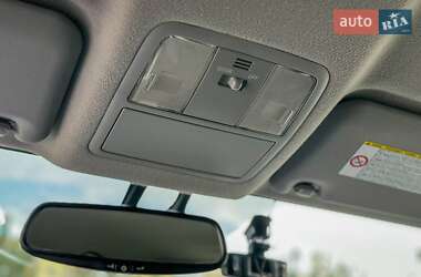 Внедорожник / Кроссовер Toyota RAV4 2011 в 