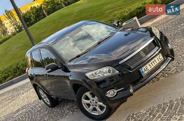 Внедорожник / Кроссовер Toyota RAV4 2011 в 