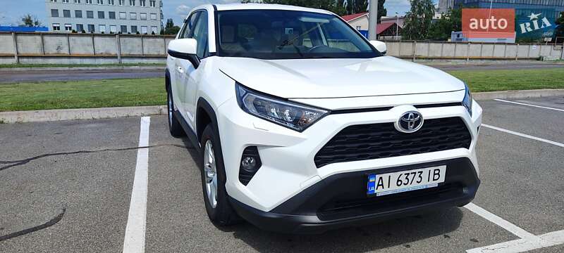 Позашляховик / Кросовер Toyota RAV4 2019 в Борисполі