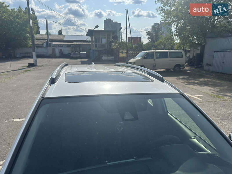 Внедорожник / Кроссовер Toyota RAV4 2016 в Киеве
