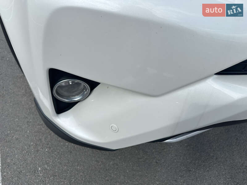 Внедорожник / Кроссовер Toyota RAV4 2016 в Киеве