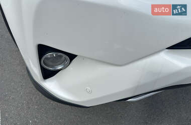 Внедорожник / Кроссовер Toyota RAV4 2016 в 