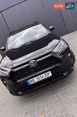 Внедорожник / Кроссовер Toyota RAV4 2020 в 