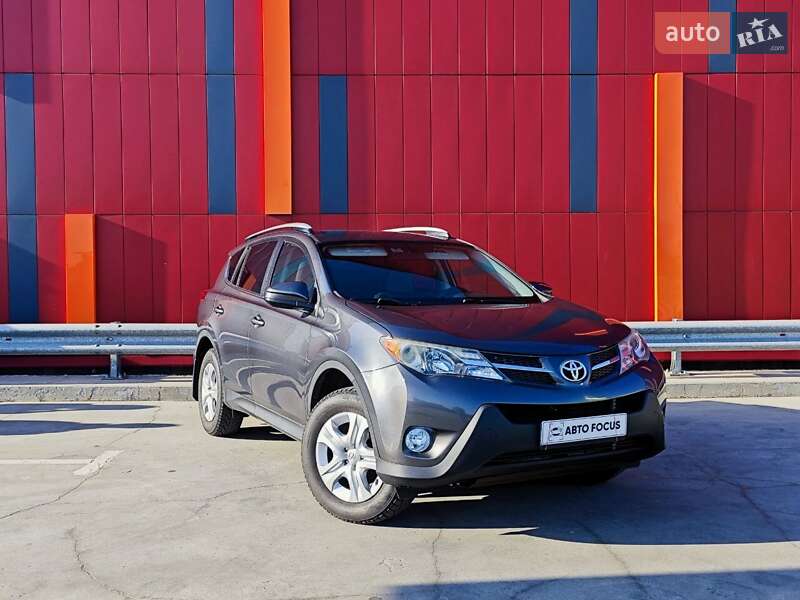 Toyota RAV4 2015