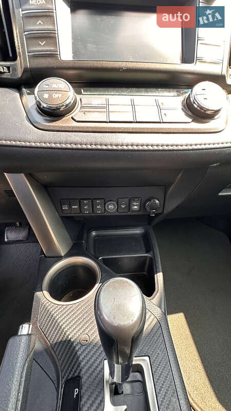 Внедорожник / Кроссовер Toyota RAV4 2013 в Киеве