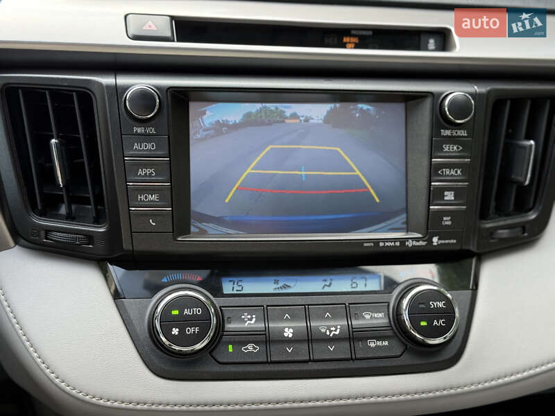 Внедорожник / Кроссовер Toyota RAV4 2016 в Тернополе