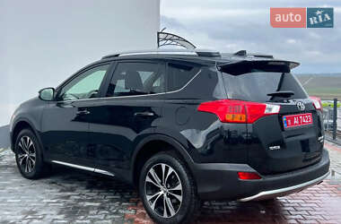 Внедорожник / Кроссовер Toyota RAV4 2016 в Киеве