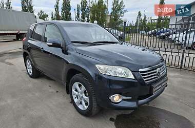Внедорожник / Кроссовер Toyota RAV4 2011 в Шостке