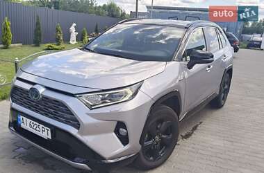 Внедорожник / Кроссовер Toyota RAV4 2020 в Ружине