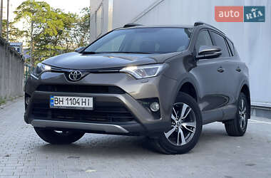 Внедорожник / Кроссовер Toyota RAV4 2017 в Одессе