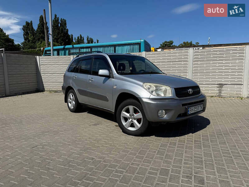 Toyota RAV4 2004