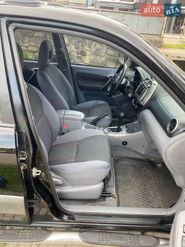 Внедорожник / Кроссовер Toyota RAV4 2003 в Верховине фото 5 Внедорожник / Кроссовер Toyota RAV4 2003 в Верховине