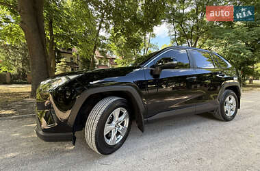 Внедорожник / Кроссовер Toyota RAV4 2021 в Василькове