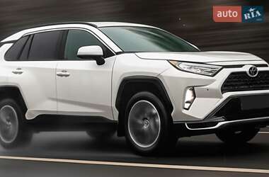 Внедорожник / Кроссовер Toyota RAV4 2021 в Киеве