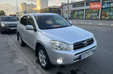 Позашляховик / Кросовер Toyota RAV4 2006 в Житомирі