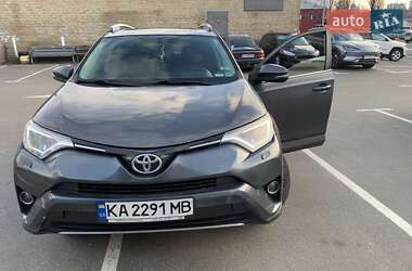Внедорожник / Кроссовер Toyota RAV4 2015 в Киеве
