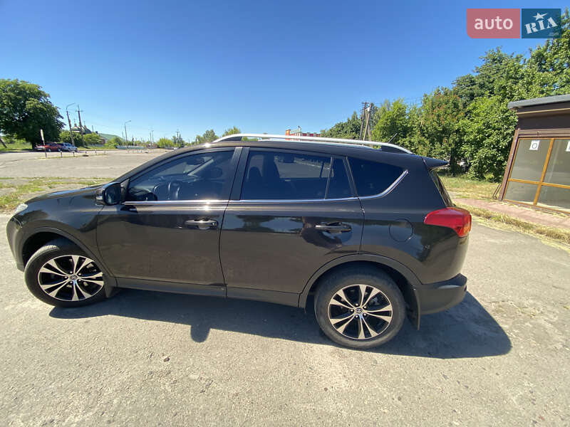 Позашляховик / Кросовер Toyota RAV4 2015 в Любомлі