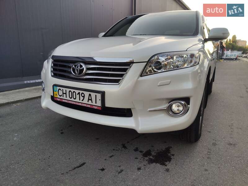 Внедорожник / Кроссовер Toyota RAV4 2012 в Киеве