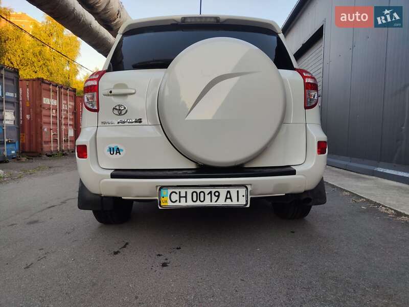 Внедорожник / Кроссовер Toyota RAV4 2012 в Киеве