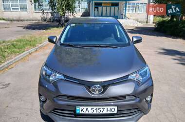 Позашляховик / Кросовер Toyota RAV4 2017 в Коростені
